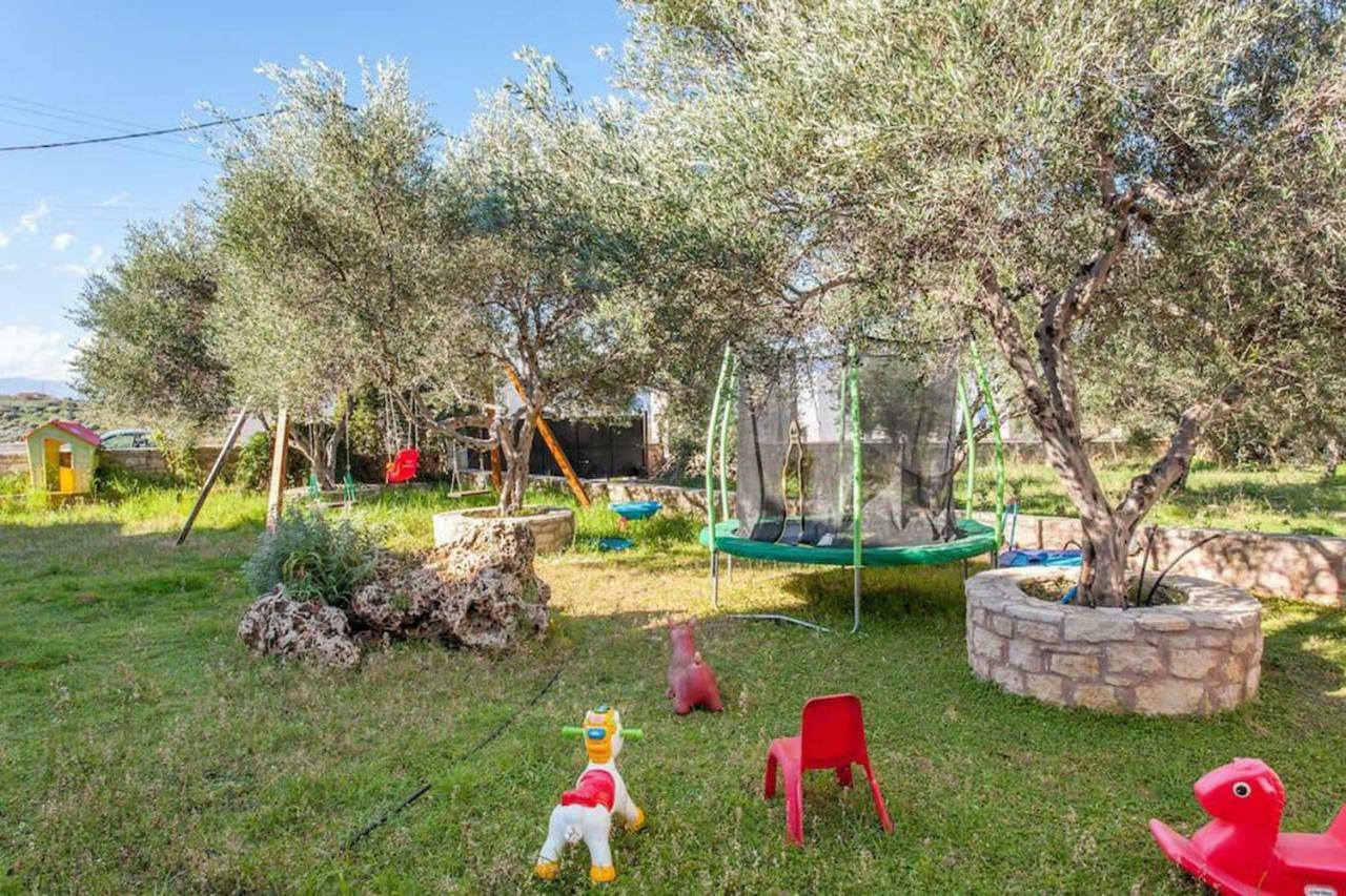 Olive Tree Farm 200M From The Beach Эпископи Экстерьер фото
